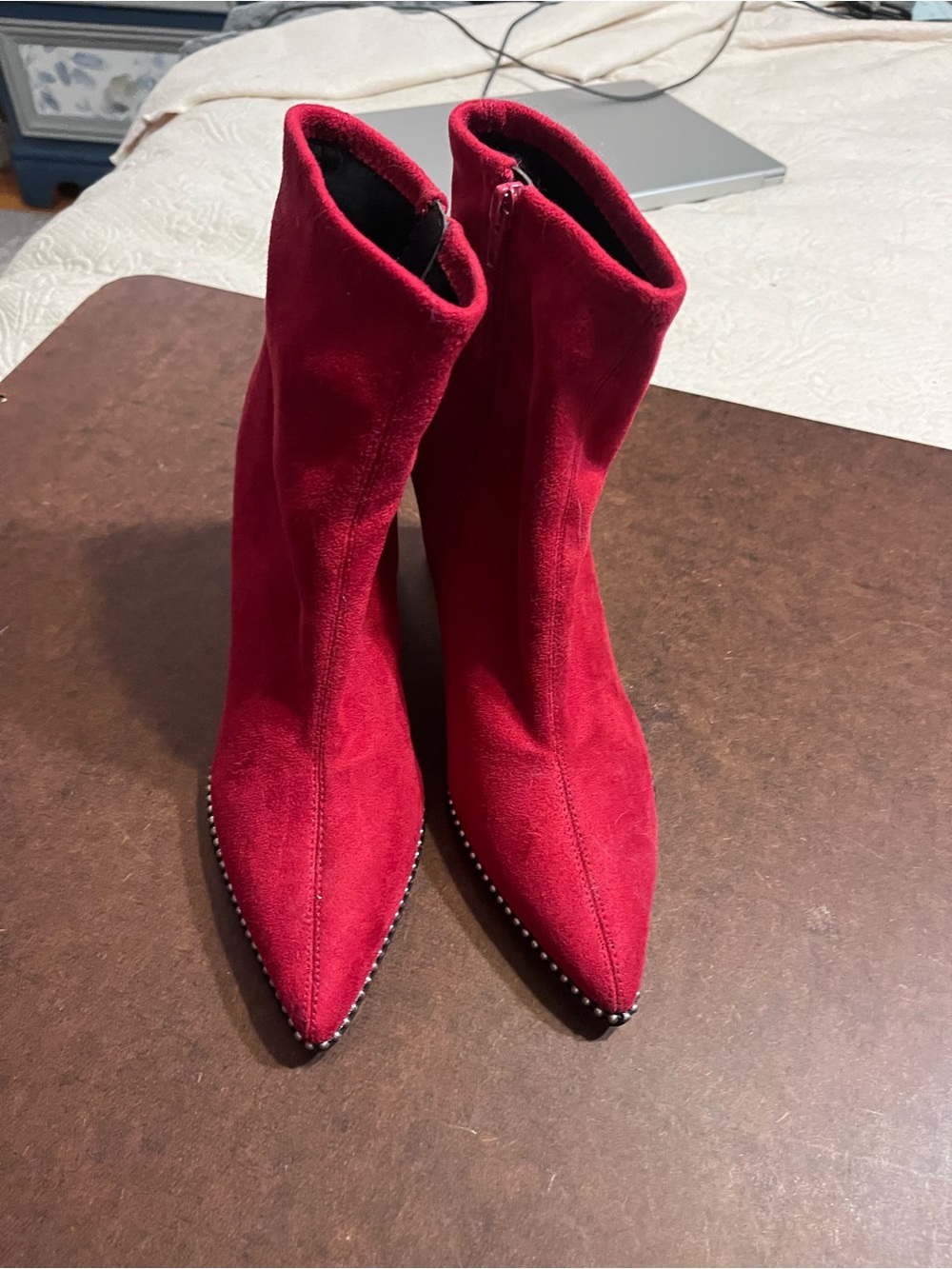 Bar lll Layneef Red Suede Silver Pointed Toe Ankle Boots women SZ11